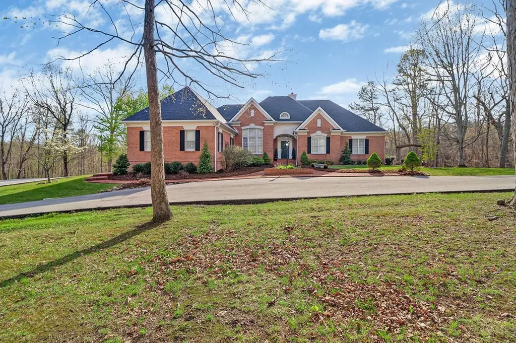 111 Charity Lane Jamestown TN 38556