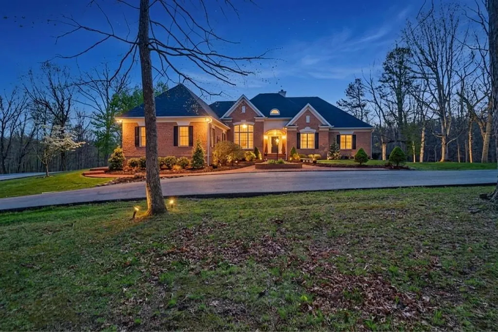 111 Charity Lane Jamestown TN 38556