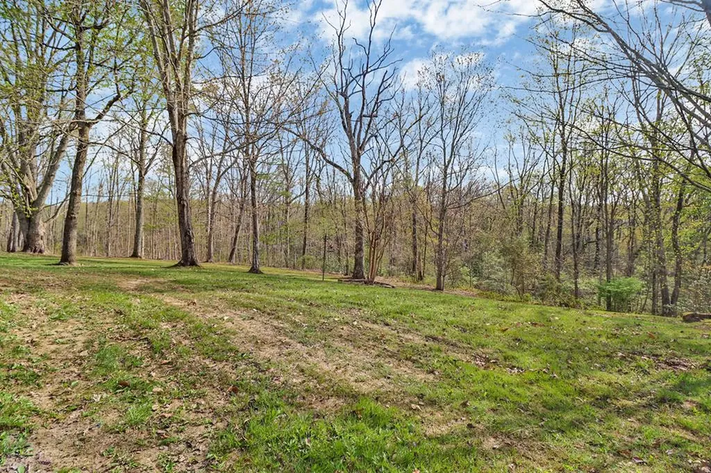 111 Charity Lane Jamestown TN 38556