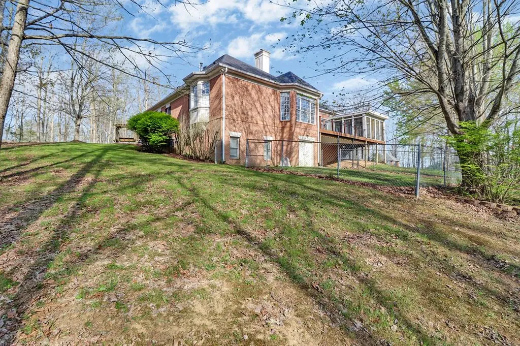 111 Charity Lane Jamestown TN 38556