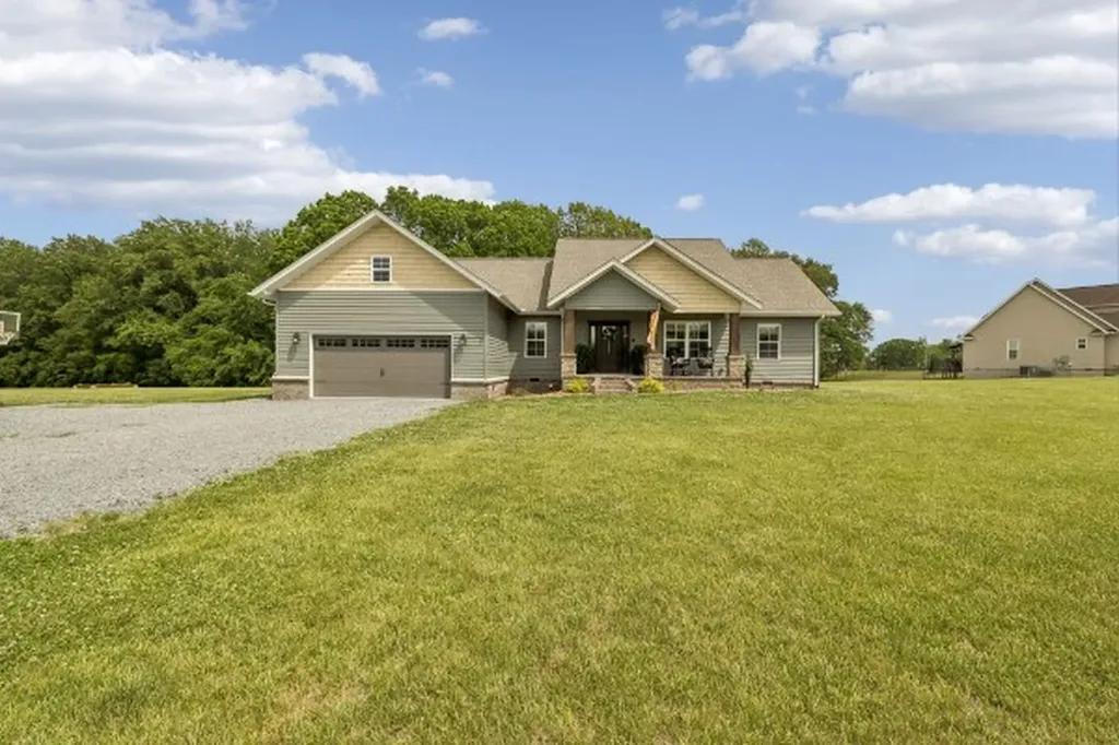 166 Coley Court Lafayette TN 37083