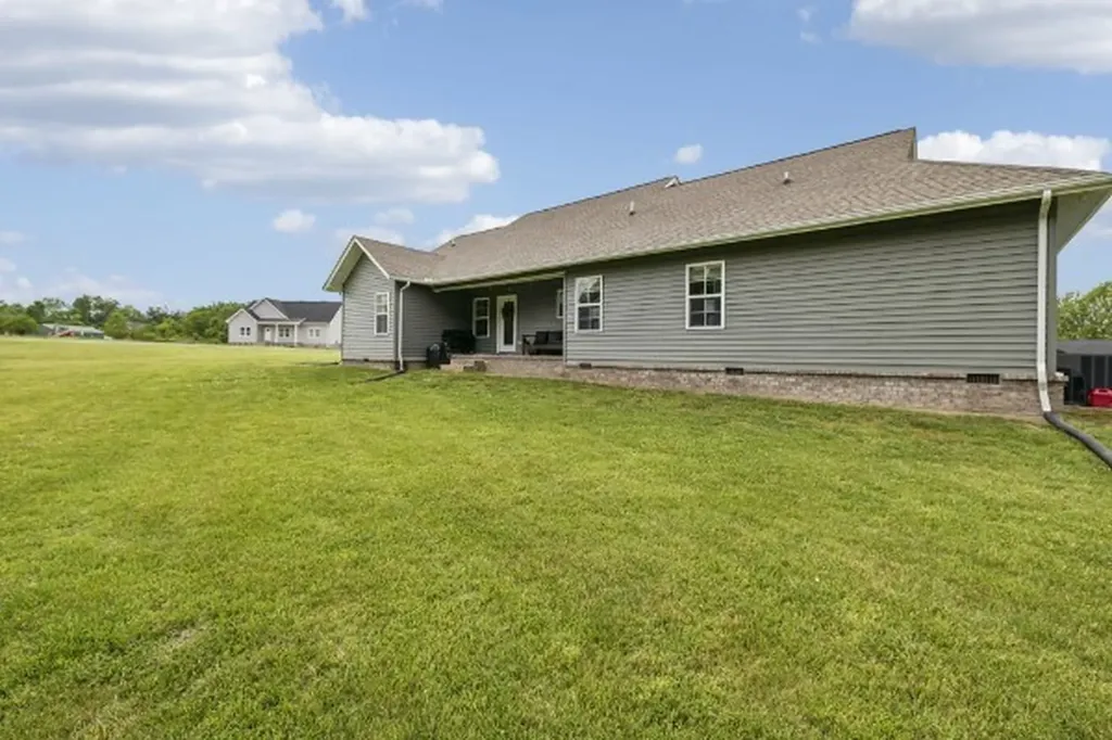 166 Coley Court Lafayette TN 37083