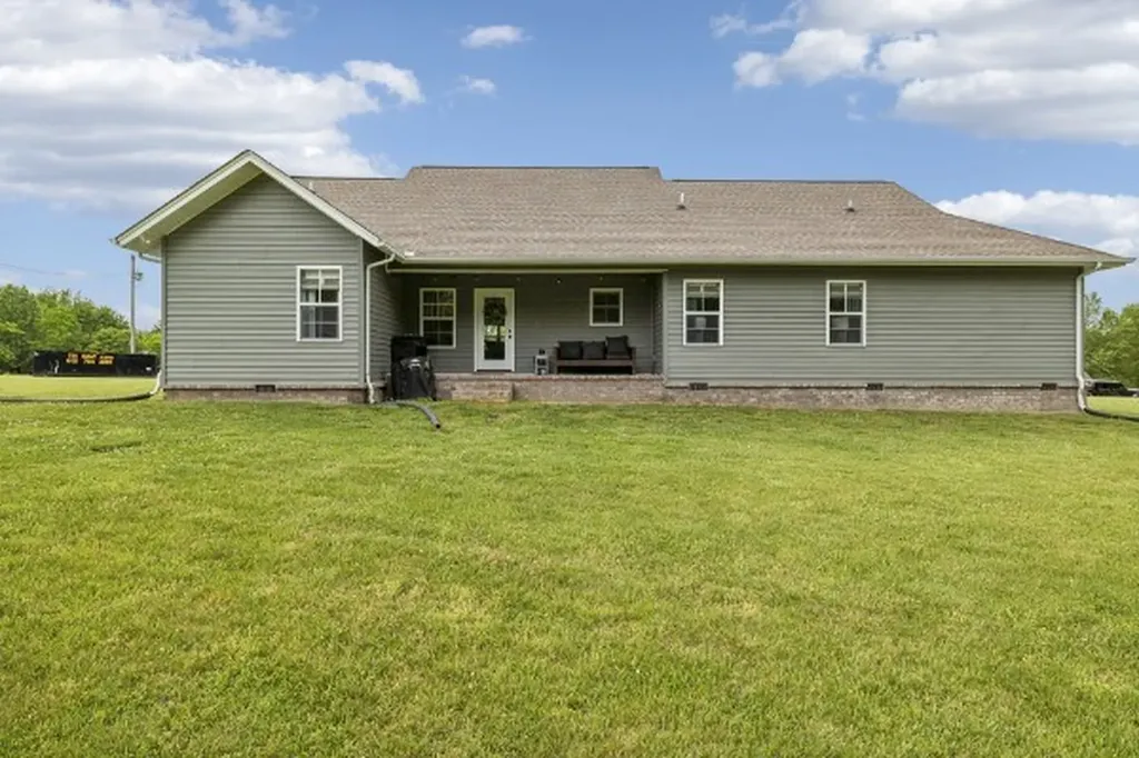 166 Coley Court Lafayette TN 37083