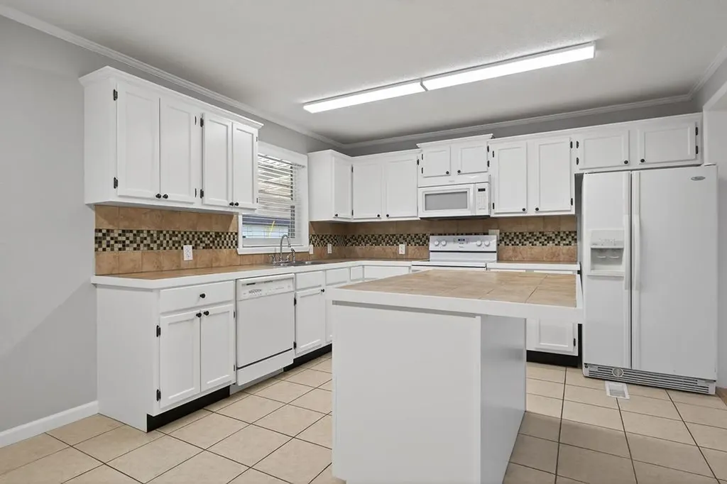 105 E Wilmouth Drive Rickman TN 38580