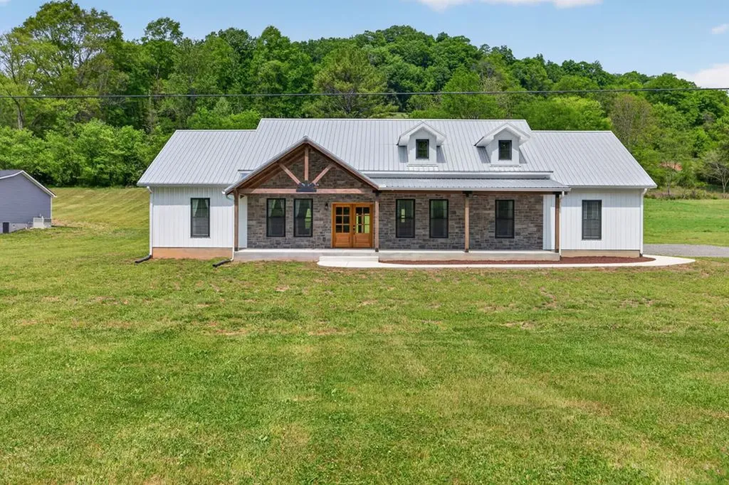53 Kemp Hollow Road Pleasant Shade TN 37145