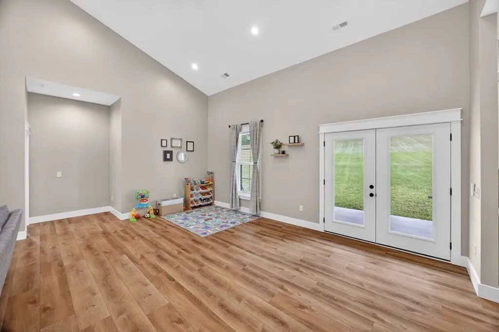 53 Kemp Hollow Road Pleasant Shade TN 37145