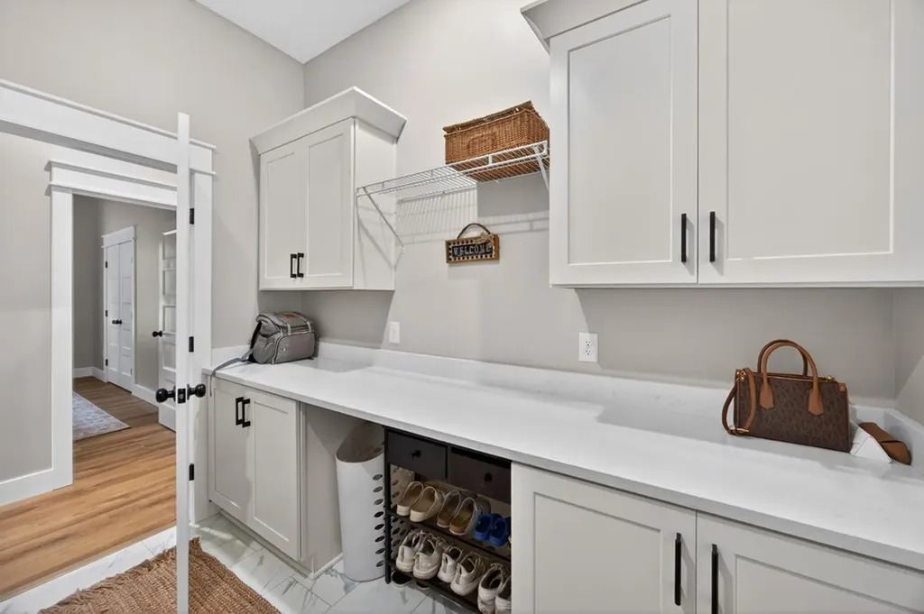 53 Kemp Hollow Road Pleasant Shade TN 37145