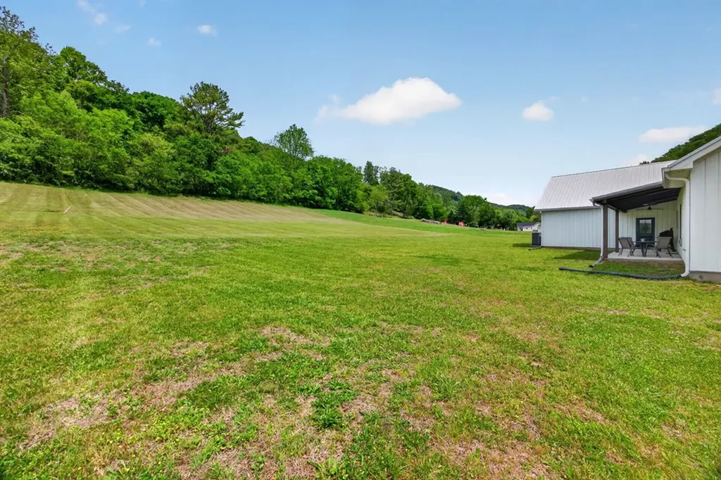 53 Kemp Hollow Road Pleasant Shade TN 37145