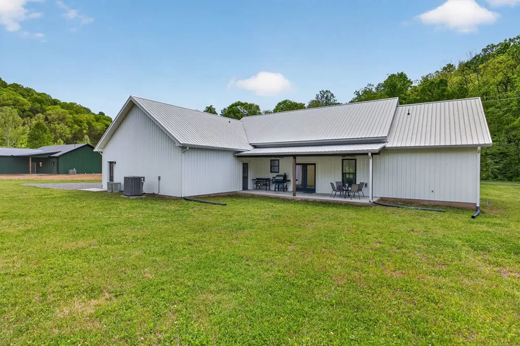 53 Kemp Hollow Road Pleasant Shade TN 37145
