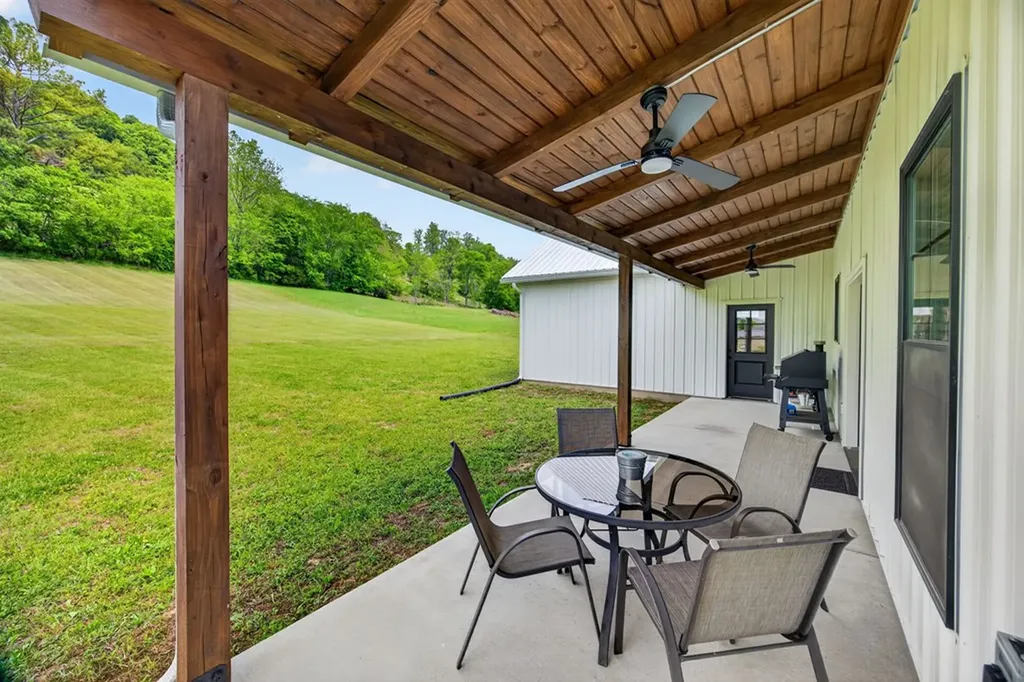 53 Kemp Hollow Road Pleasant Shade TN 37145