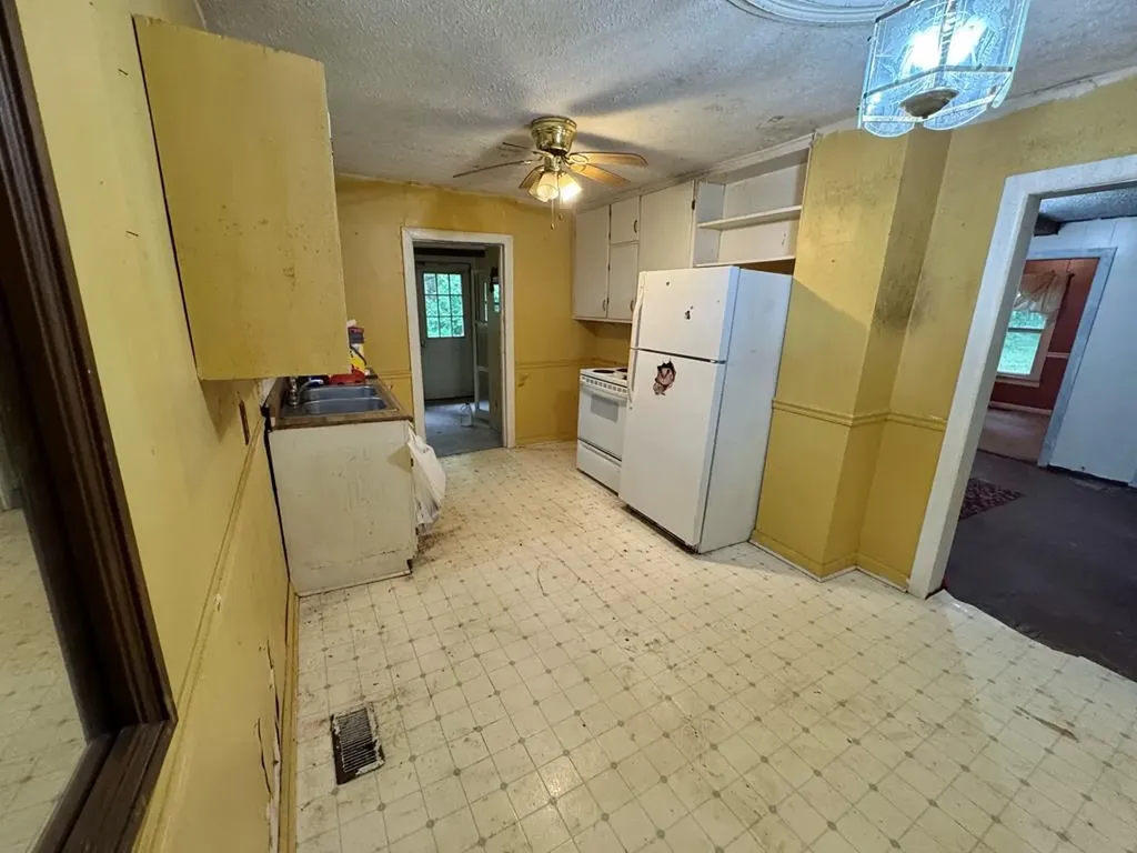 5312 Bluff Springs Road Mcminnville TN 37110