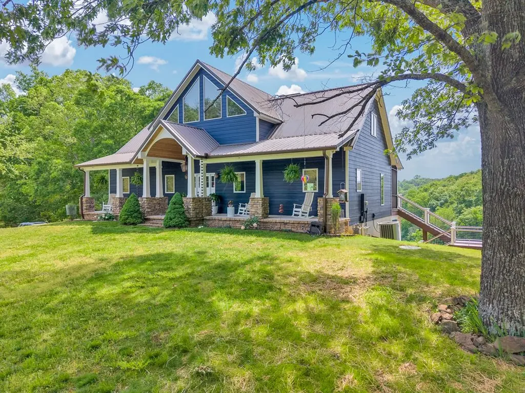 136 Rocky River Shores Rock Island TN 38581