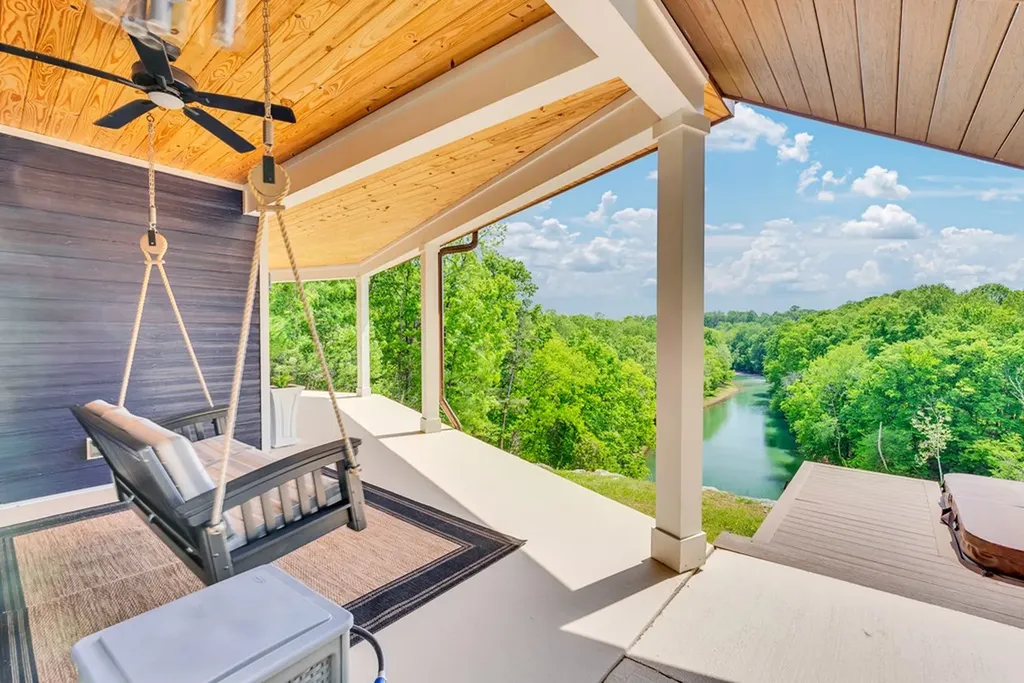 136 Rocky River Shores Rock Island TN 38581