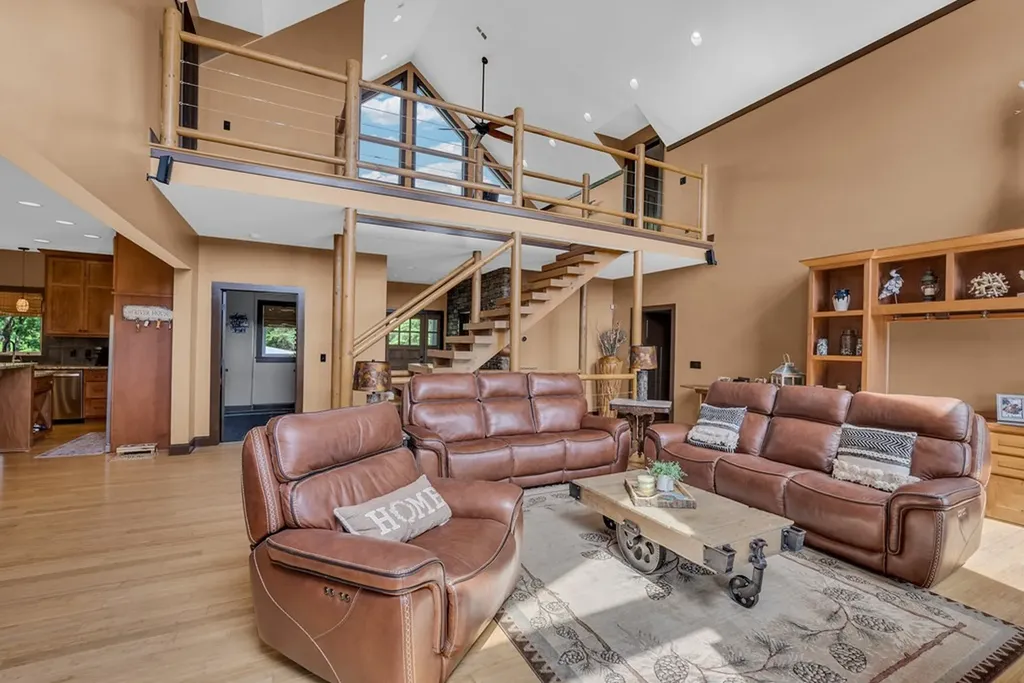 136 Rocky River Shores Rock Island TN 38581