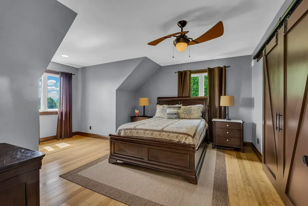 136 Rocky River Shores Rock Island TN 38581