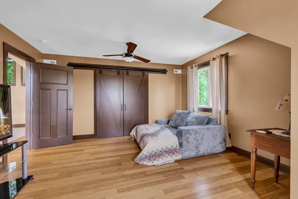 136 Rocky River Shores Rock Island TN 38581