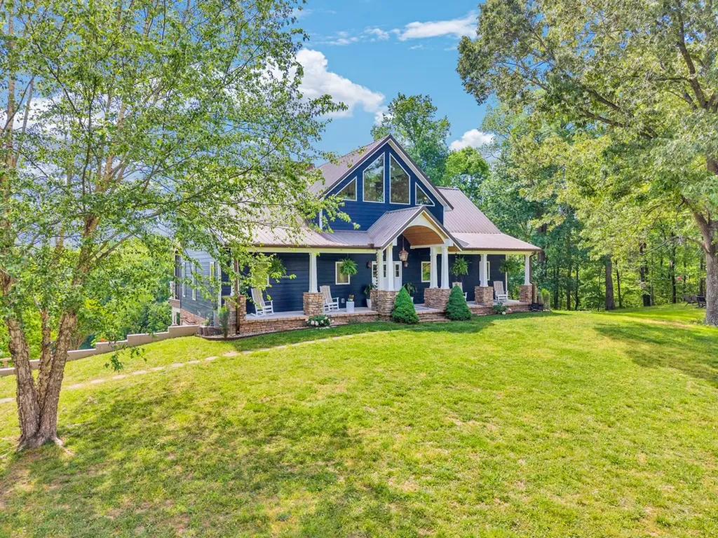 136 Rocky River Shores Rock Island TN 38581
