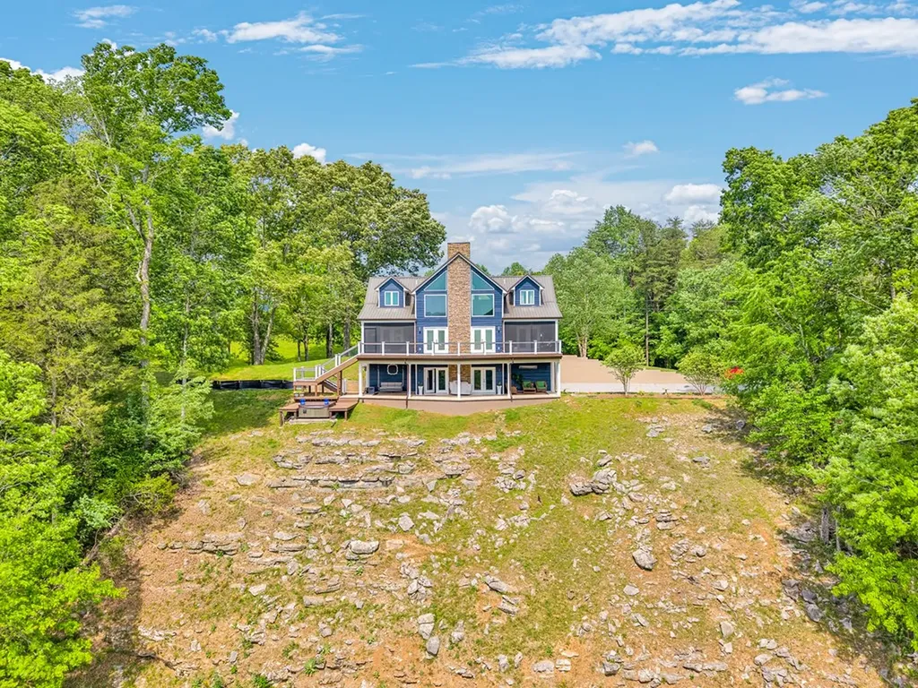 136 Rocky River Shores Rock Island TN 38581