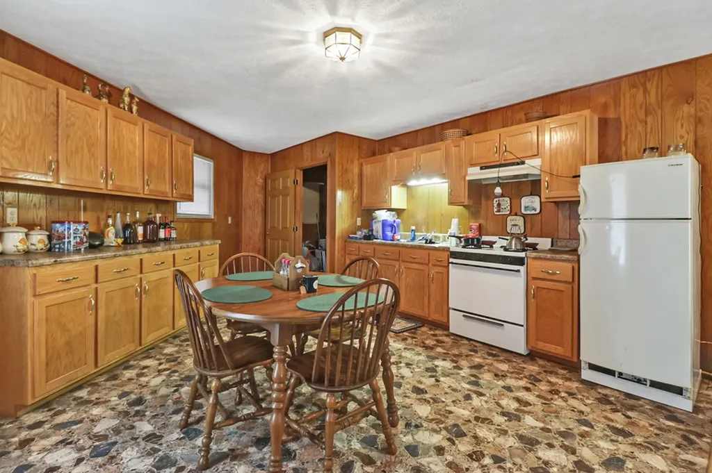 1017 Hinch Mountain Road Crossville TN 38555