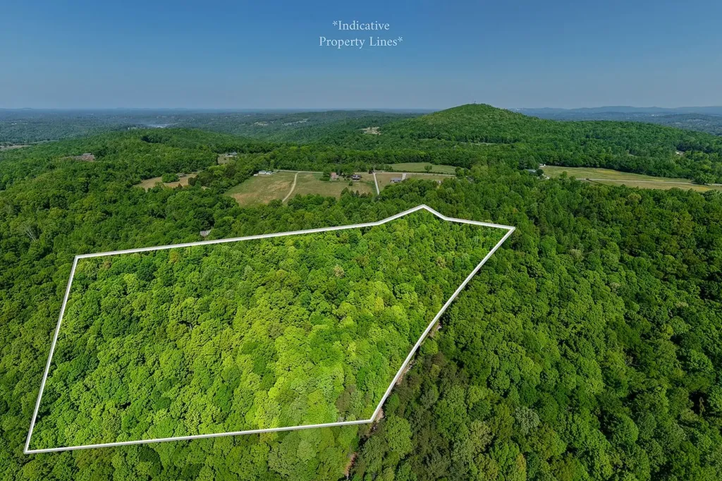 5809 Faix Road Byrdstown TN 38549