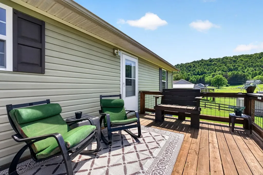 2040 Walker Cove Road Sparta TN 38583