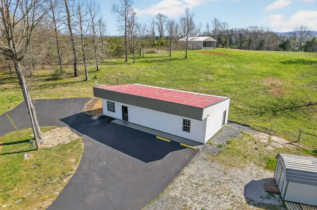 105 E Wilmouth Drive Rickman TN 38580
