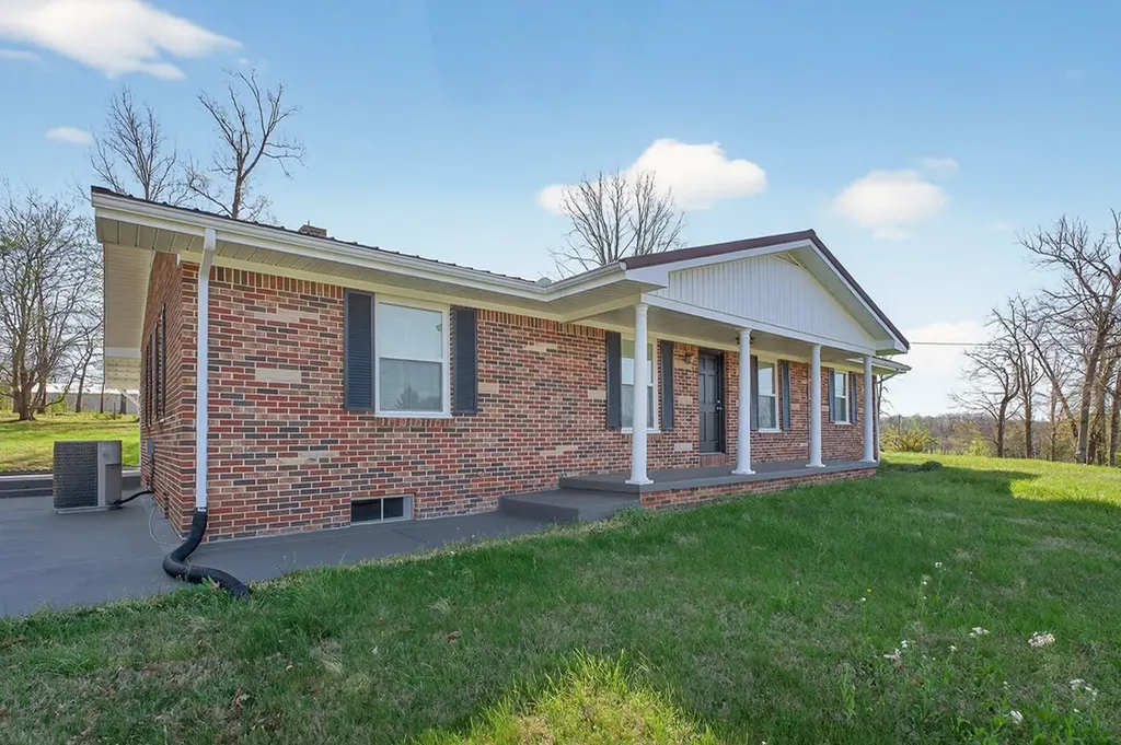 105 E Wilmouth Road Rickman TN 38580