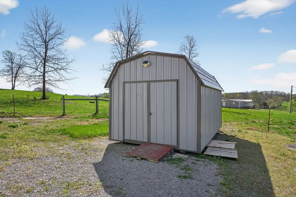 105 E Wilmouth Road Rickman TN 38580