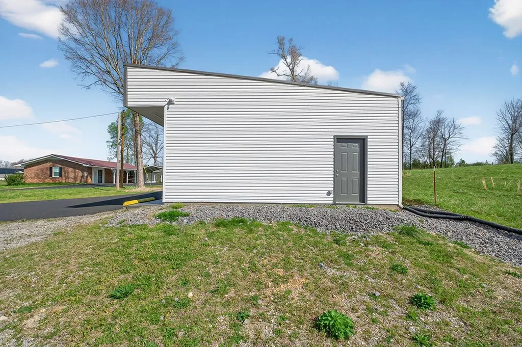 105 E Wilmouth Road Rickman TN 38580