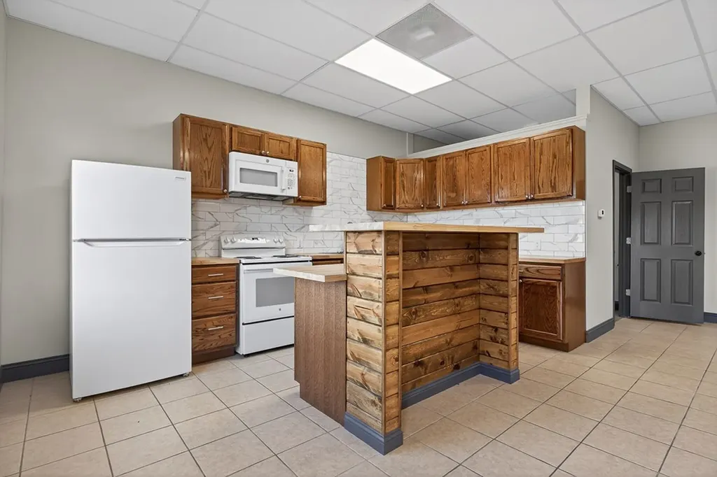 105 E Wilmouth Road Rickman TN 38580