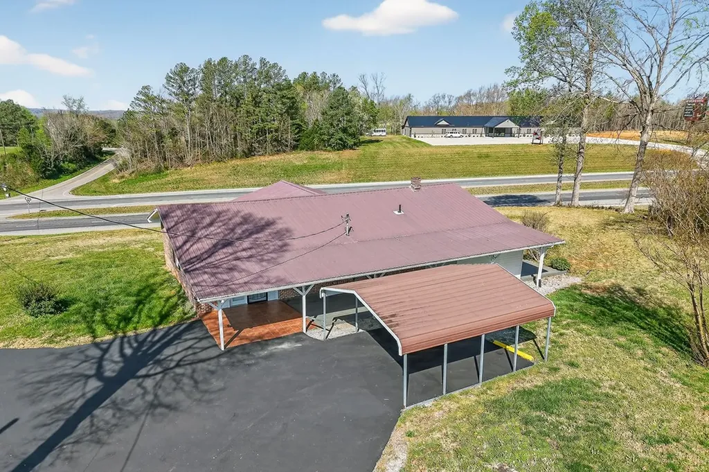 105 E Wilmouth Road Rickman TN 38580