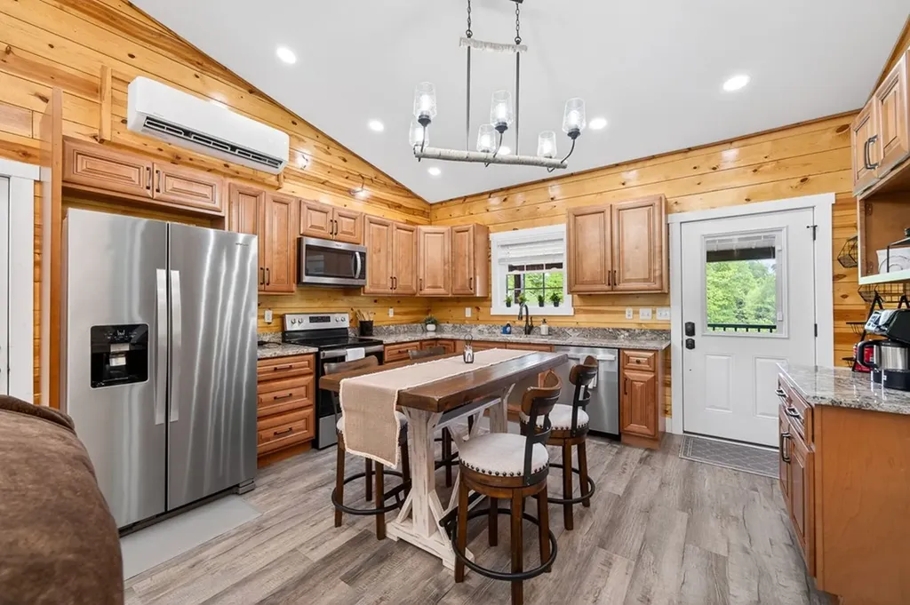 5218 Turney Groce Road Byrdstown TN 38549