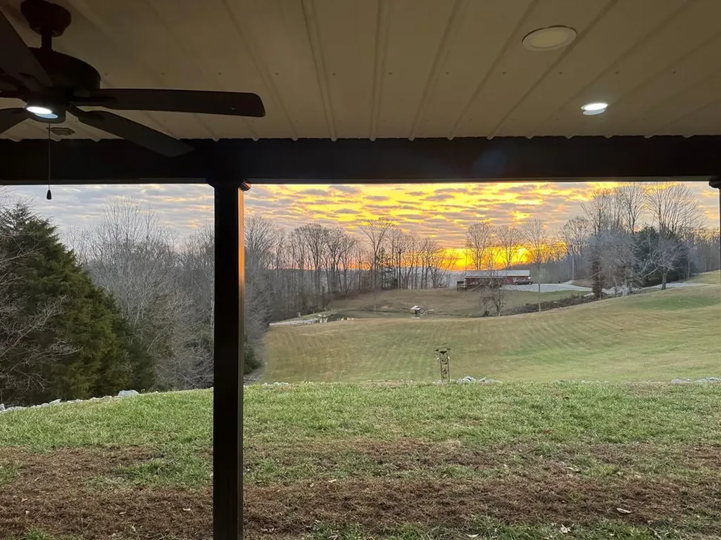 5218 Turney Groce Road Byrdstown TN 38549
