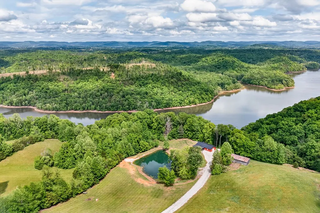 5218 Turney Groce Road Byrdstown TN 38549