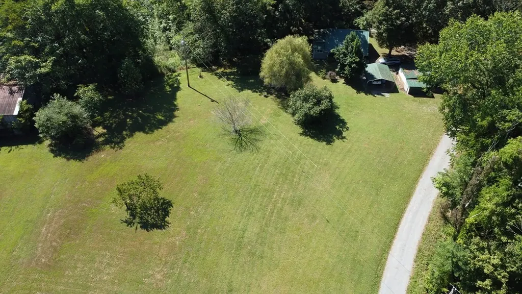 140 Spivey Lane Gainesboro TN 38562