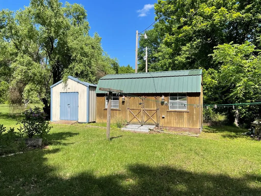 140 Spivey Lane Gainesboro TN 38562