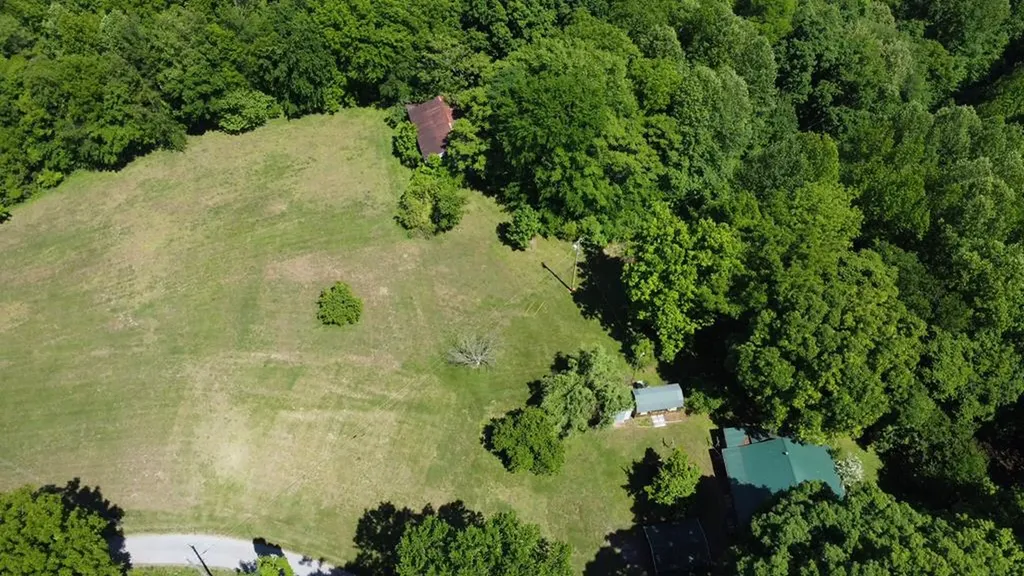140 Spivey Lane Gainesboro TN 38562