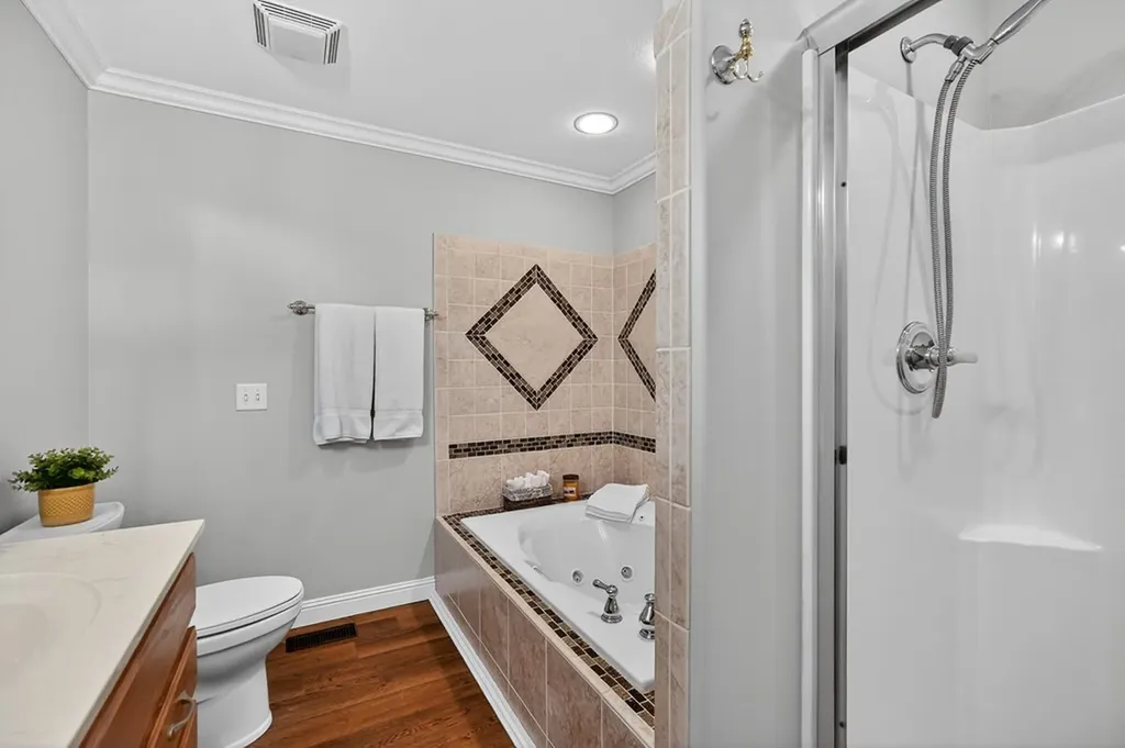 5561 Nashville Highway Baxter TN 38544