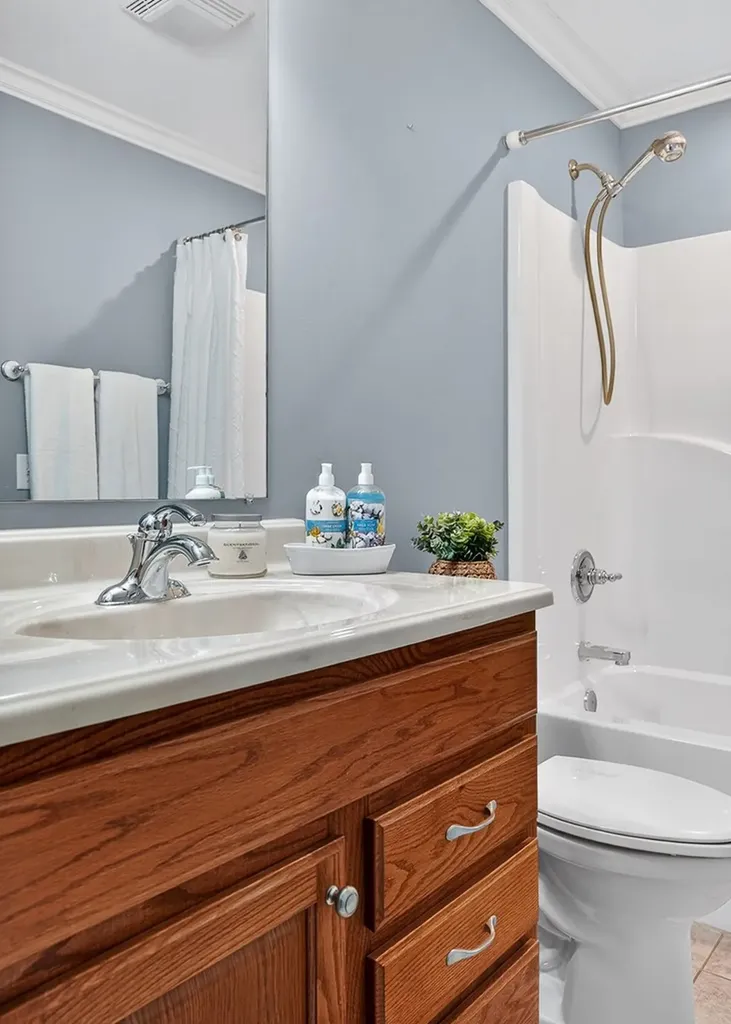5561 Nashville Highway Baxter TN 38544