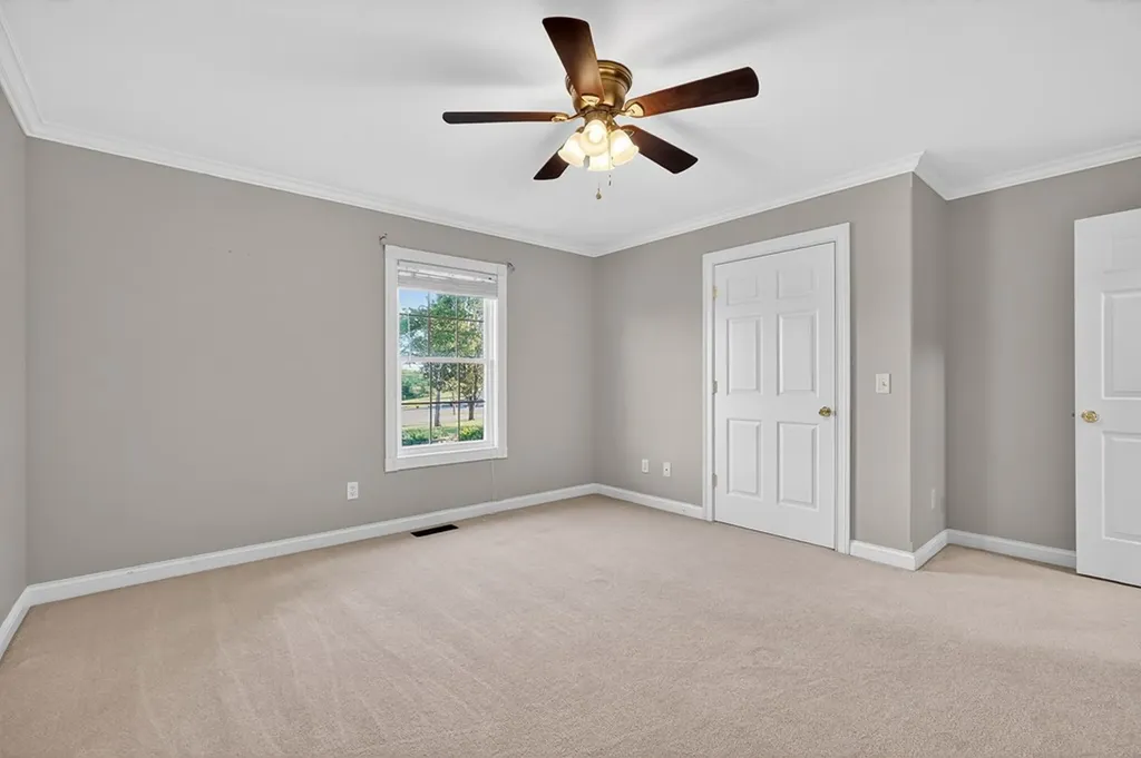 5561 Nashville Highway Baxter TN 38544