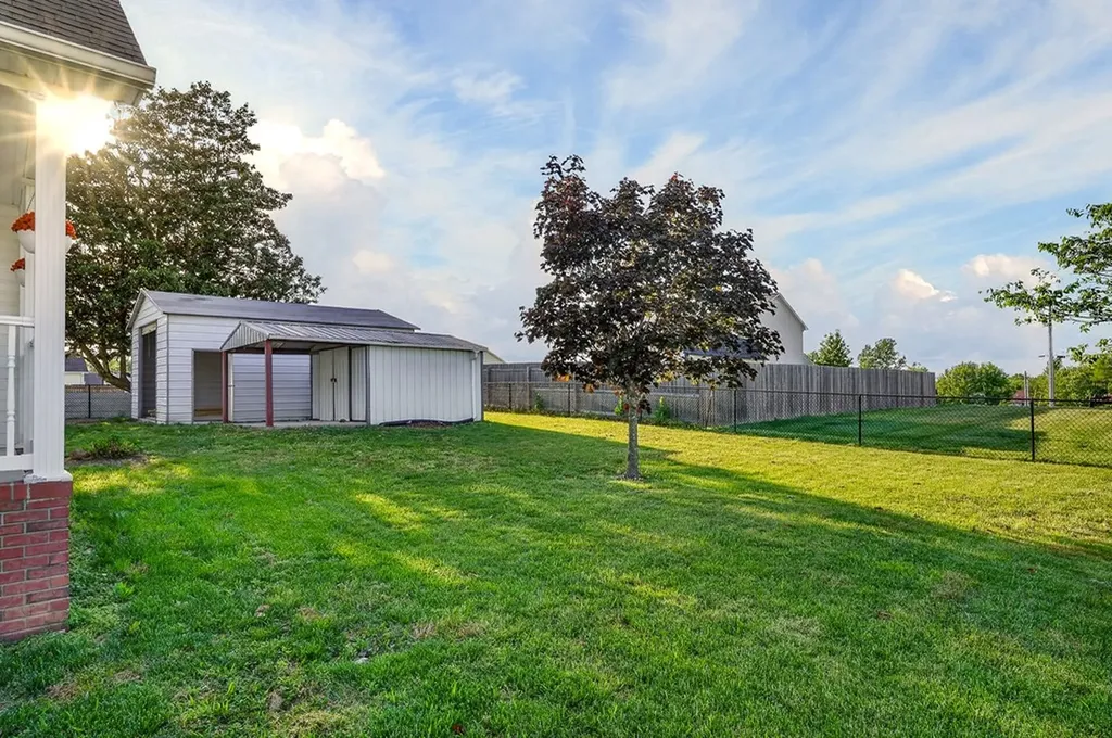 5561 Nashville Highway Baxter TN 38544