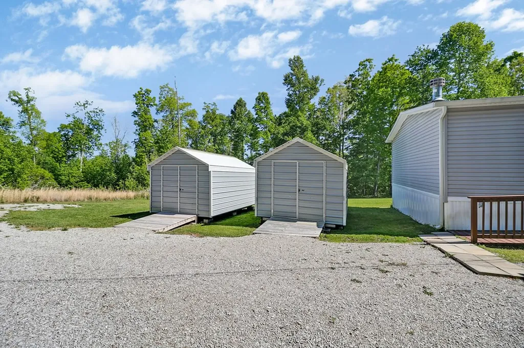 2055 Bell Road Crossville TN 38572