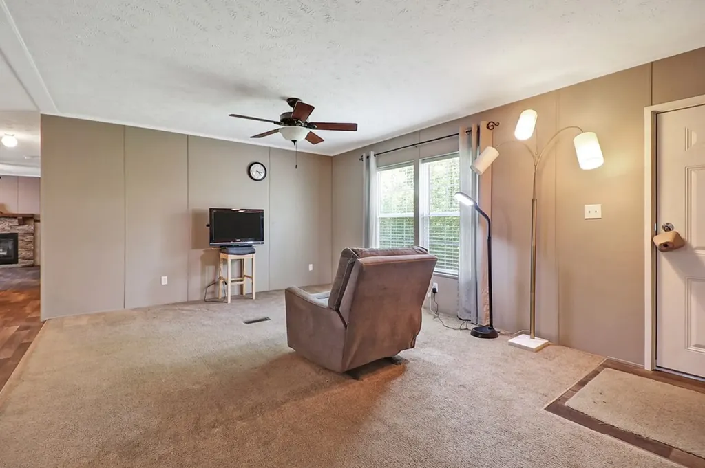 2055 Bell Road Crossville TN 38572