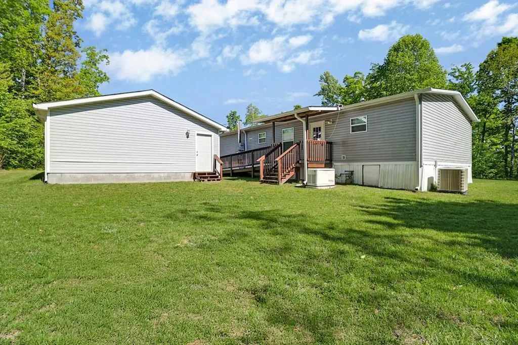 2055 Bell Road Crossville TN 38572