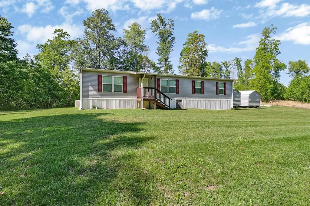 2055 Bell Road Crossville TN 38572