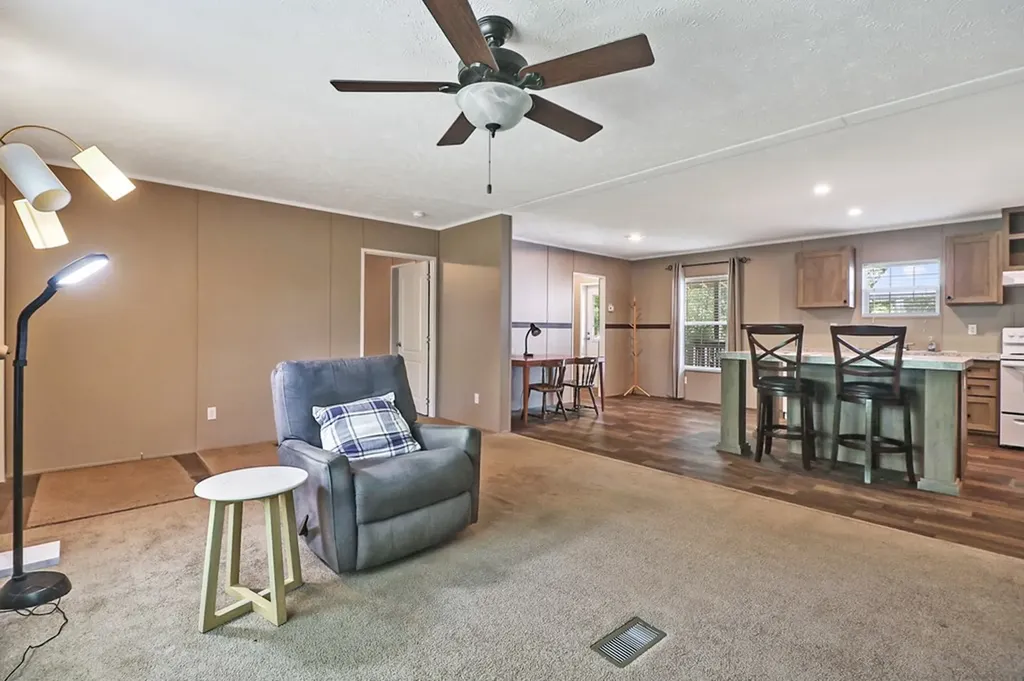 2055 Bell Road Crossville TN 38572