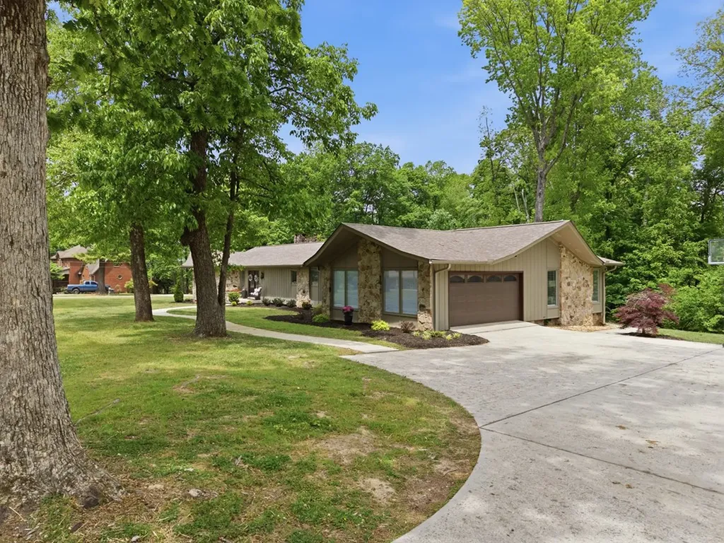 1123 Skyline Drive Sparta TN 38583