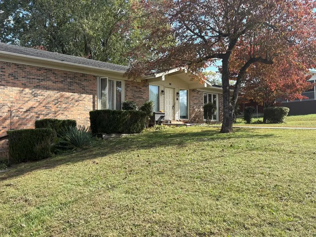 128 N. Turner Drive Sparta TN 38583