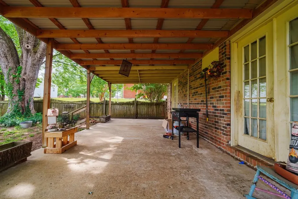128 N. Turner Drive Sparta TN 38583