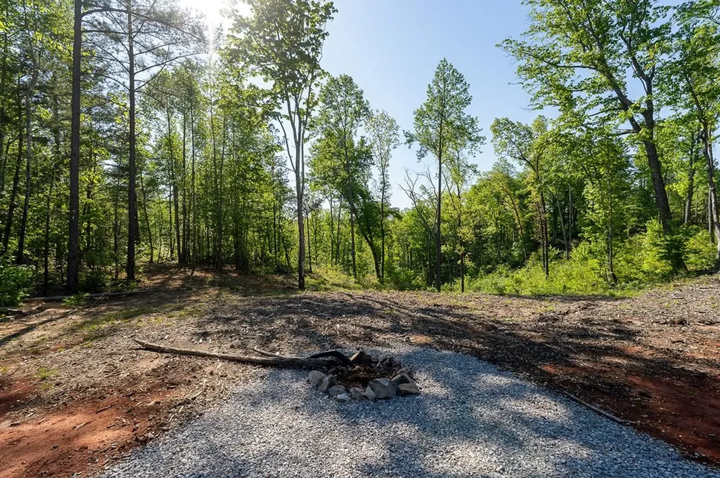 706 Topside Drive Spencer TN 38585